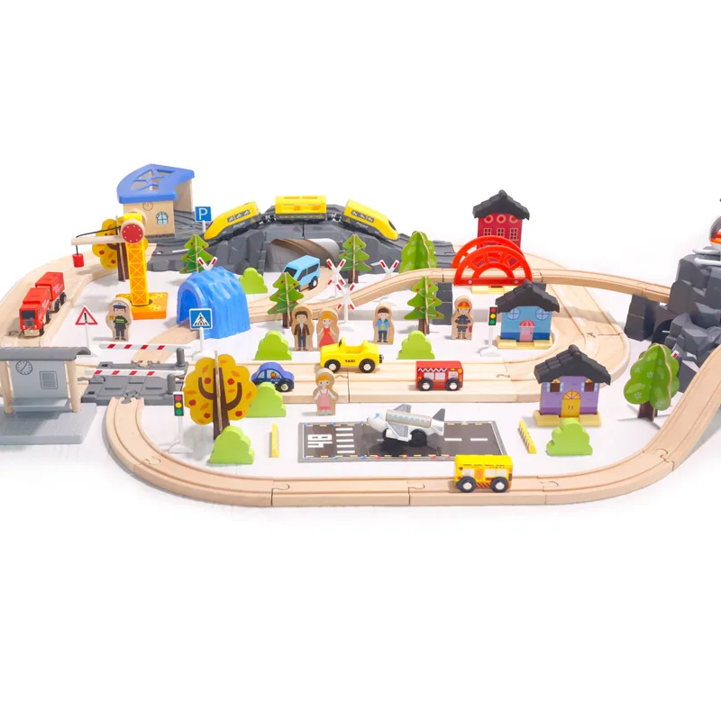 子供のおもちゃのパズル 128 個高級レール列車ビルディングブロックコンストラクターミニチュアアクセサリーモンテッソーリ木のおもちゃボードゲーム