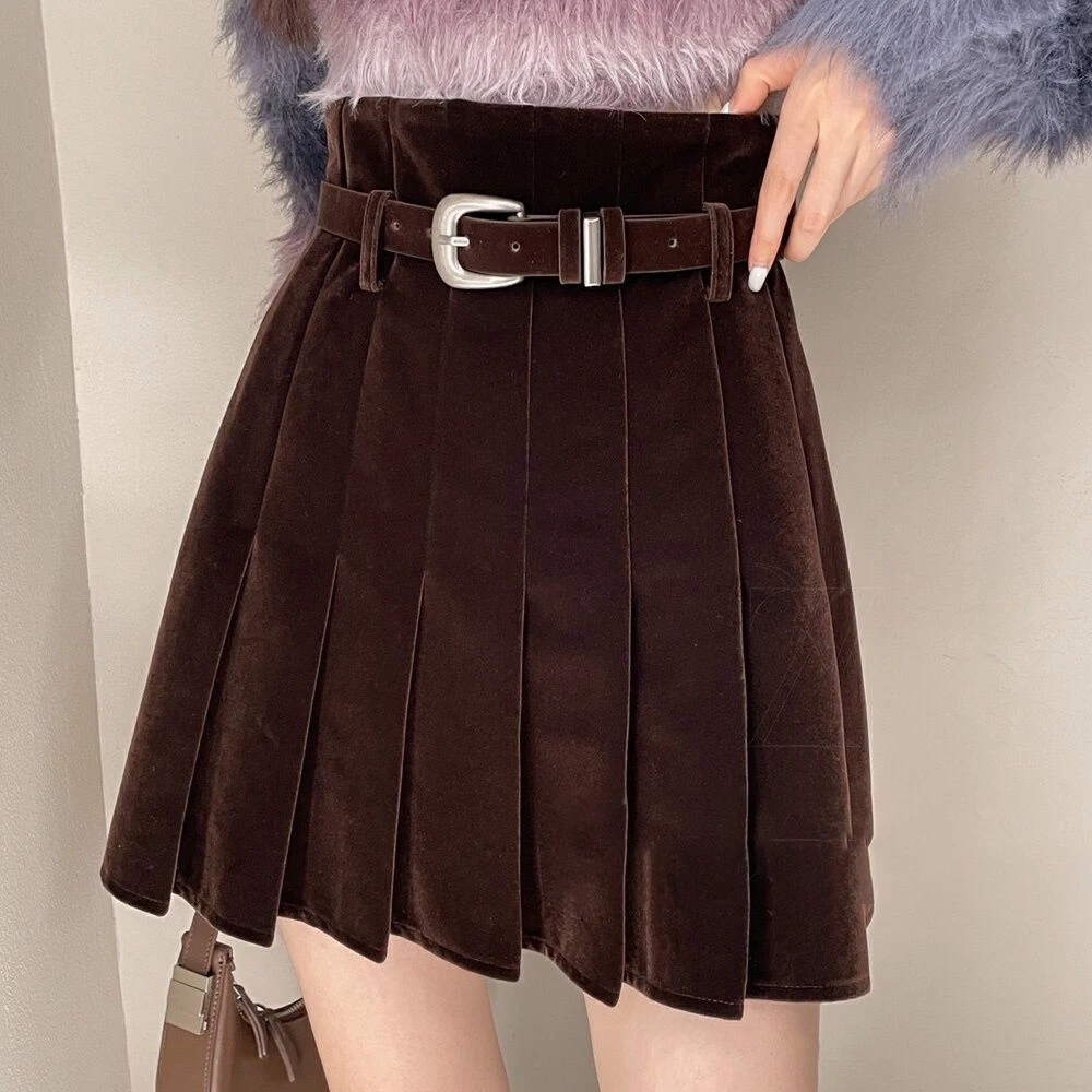 

Autumn and winter golden velvet pleated skirt skirt women's Korean version retro high waist small man thin a word short skirt