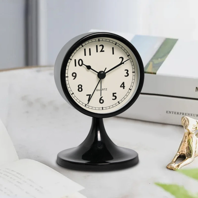 Nordic Metal Children's Alarm Clock Retro Quartz Creative Silent Desktop Clock Student Night Light Clock with Anti Slip Stander