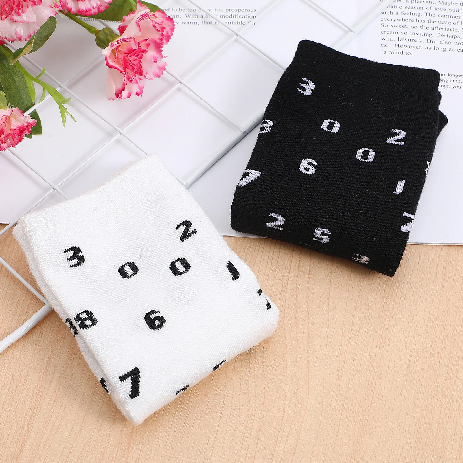2Pairs تنفس اثنين تو الجوارب مريحة القطن منتصف العجل الجوارب زوجين الدافئة أنيق نمط جوارب تنفس جوارب