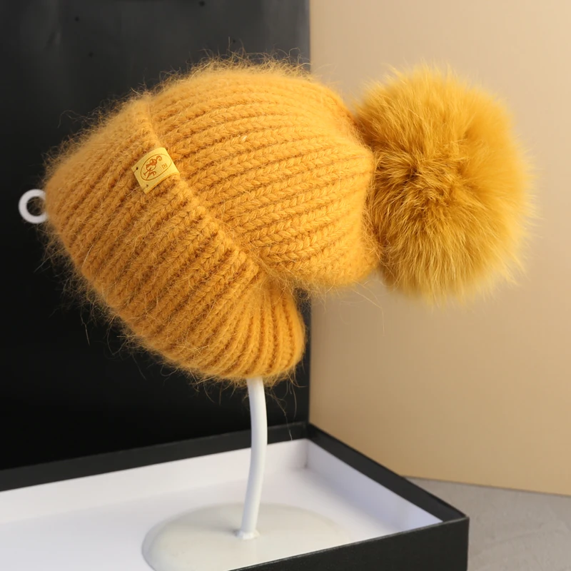 New Iceland Traveling Real Fox Fur Pompom Hats Fashion Knitted Hats for Women Girl High Quality Rabbit Fur Winter Female Beanies