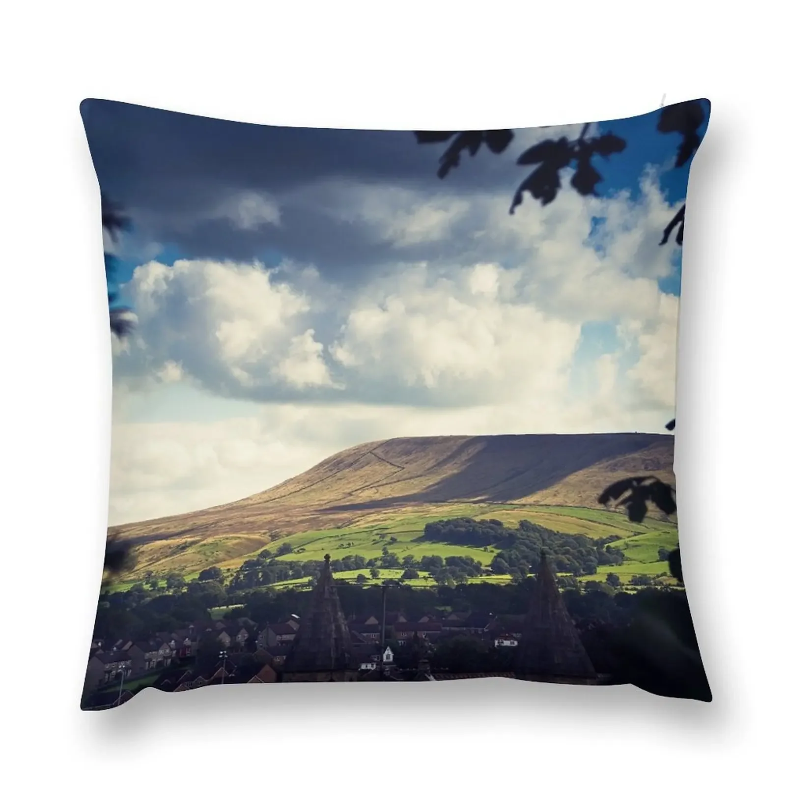 

Pendle Hill, Clitheroe, Lancashire Throw Pillow Cushion Cover Set Pillow Decor christmas supplies Sofa Cushions Covers pillow