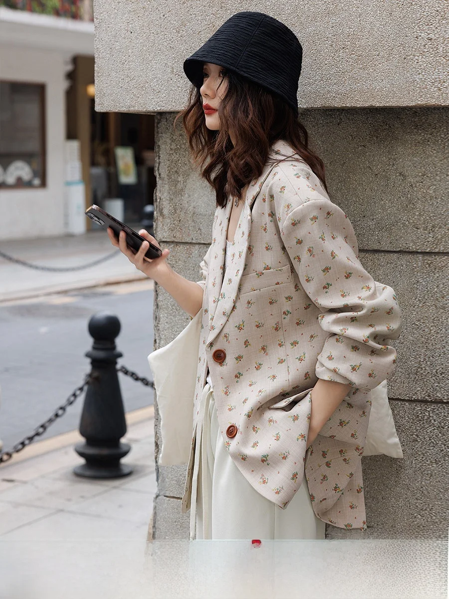 

Casual Loose Fit Women's Jaet Thin Long Sve Floral Print Casual Top Summer Outerwear Ele Simple Design