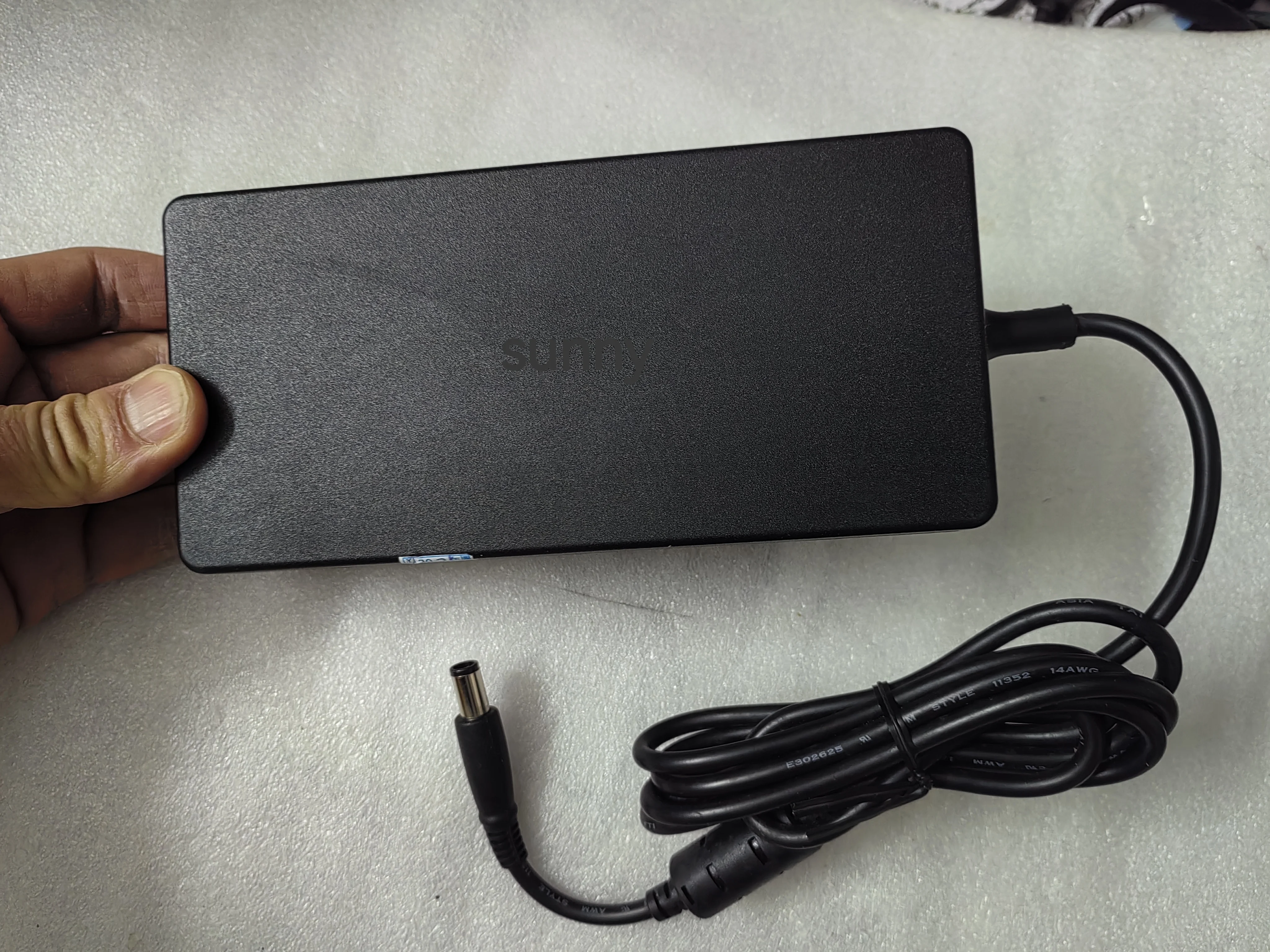 OEM FSP 19.5V 11.79A FSP230-AJAN3 7.4mm 230W 190397-11 HU10142-19189 For Intel NUC 8 VR NUC8i7HVK NUC8i7HNK NUC8I7BEH AC Adapter