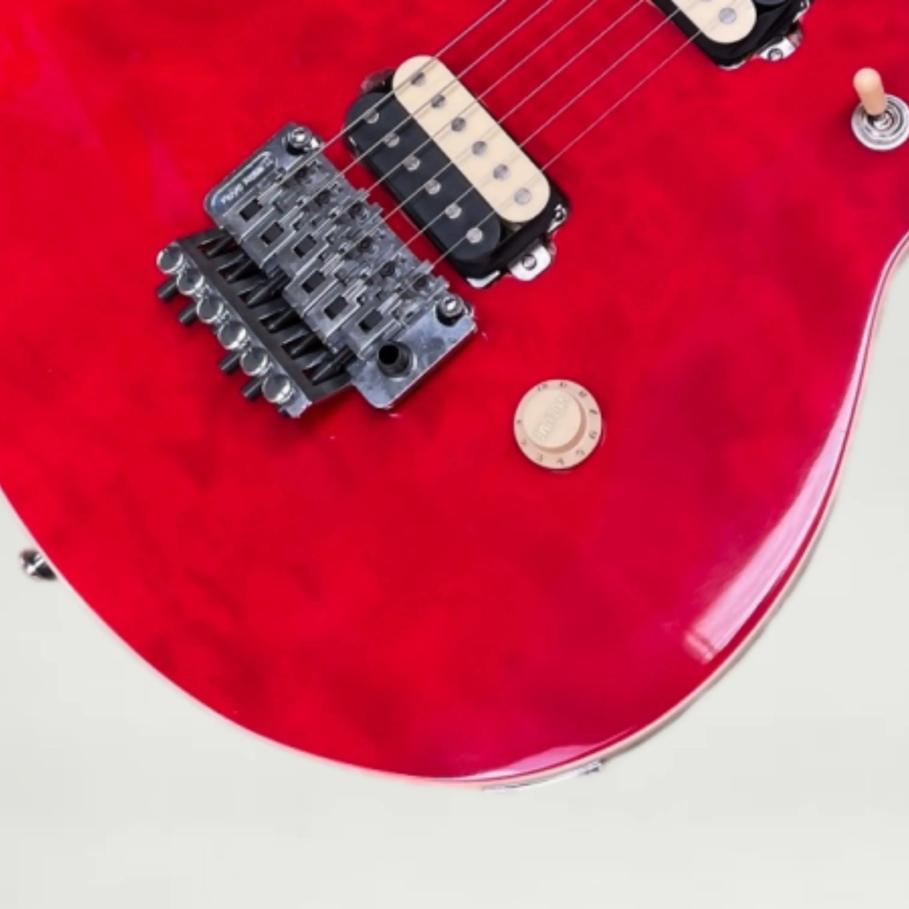 Curved Body Electric Guitar, Stunning Figured Top Guitars, Punchy Tone That Stands Out For Stage & Visual Performance Guitarra