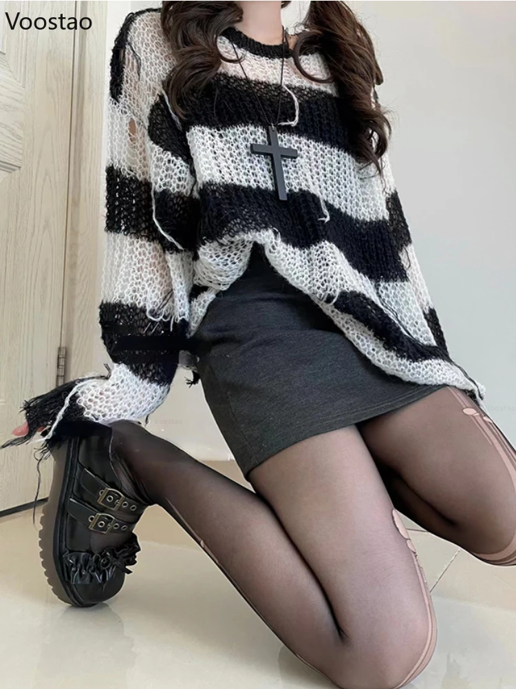 Spring Autumn Women Gothic Black White Striped Ripped Hole Knitted Pullover Sweet Streetwear Girls Harajuku Loose Sweater Tops