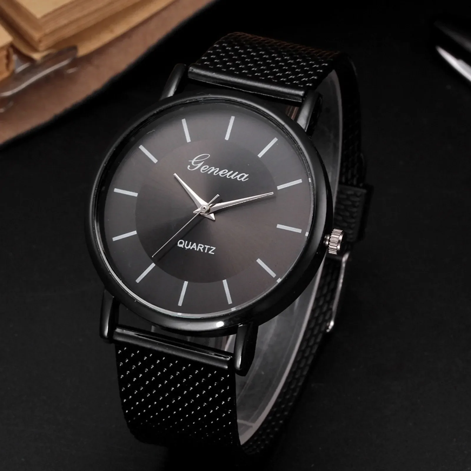 Reloj de pulsera de cuarzo para hombre y mujer, cronógrafo de acero inoxidable con número, a la moda, 2024