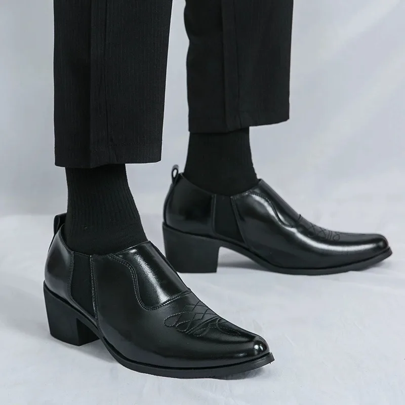 รองเท้าแพลตฟอร์มคุณภาพสูงสำหรับผู้ชาย ดีไซน์ทันสมัย รองเท้าโลฟเฟอร์แบบสวม สบาย รองเท้าลำลองสำหรับผู้ชาย รองเท้าทางการสำหรับผู้ชาย รองเท้าผู้ชาย