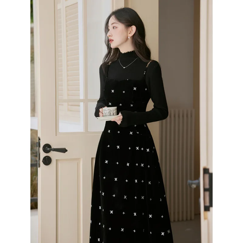 

Новинка 2023 года, французский черный свитер Hepburn + платье-майка Plissé, комплект из 2 предметов Y2K, винтажные осенне-зимние модные уличные комплекты платьев