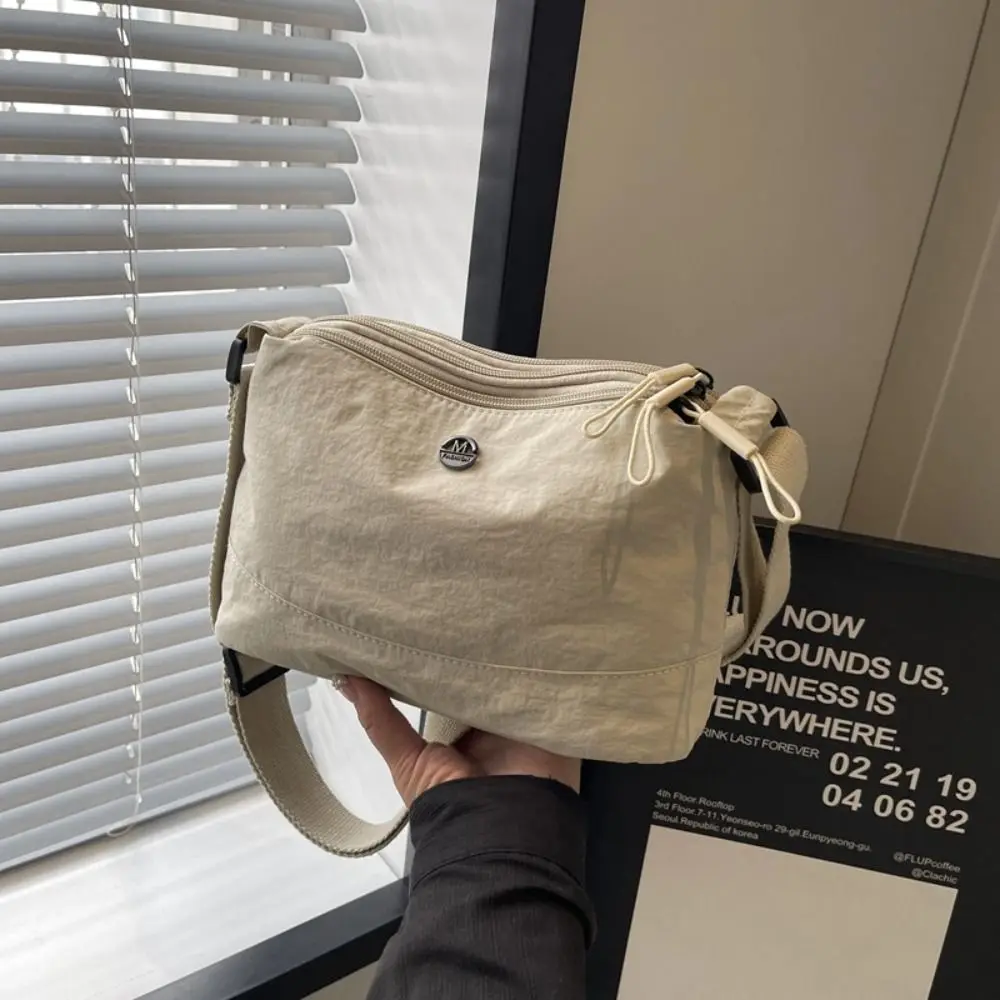 

Multi-functional Nylon Crossbody Bag Zipper Niche Design Waterproof Shoulder Bag Solid Color Korean Style Small Phone Bag Women