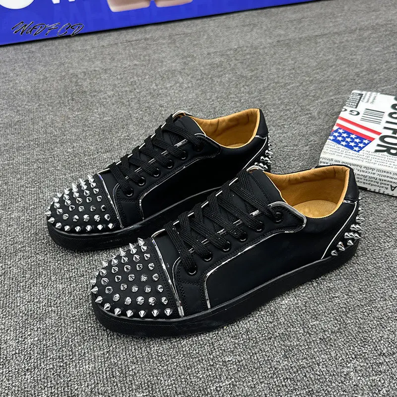 Sneakers Casual Men Rivet Board Shoes Fashion Microfiber Leather Upper Flat Sport Shoes Trend Cool Easy Matching Nightclub Shoes