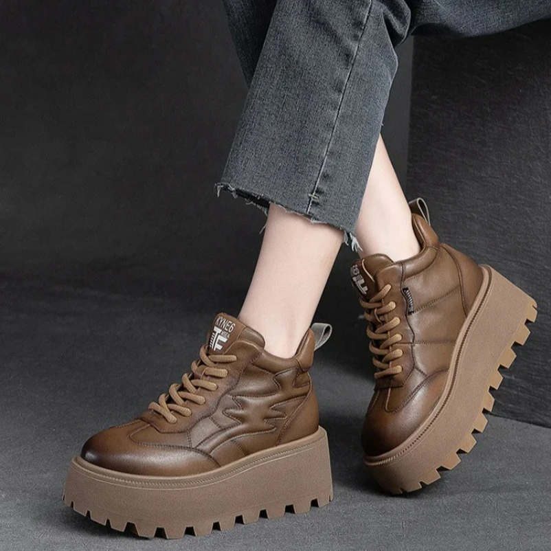 

2025 лоферы для женщин, 7 см, ботильоны из натуральной кожи в стиле ретро, британские осенне-зимние плюшевые мокасины, обувь на плоской подошве на резиновой подошве