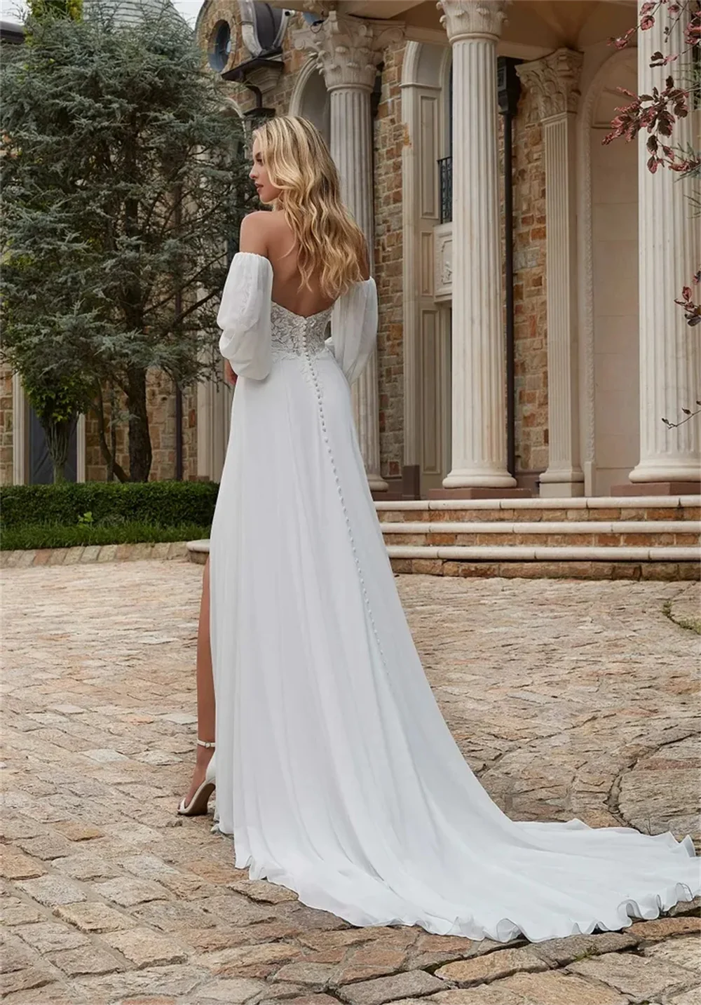 Abito da sposa bianco senza spalline personalizzato Tokyo maniche staccabili abito da sposa a-line con strascico laterale abito da sposa con spacco alto