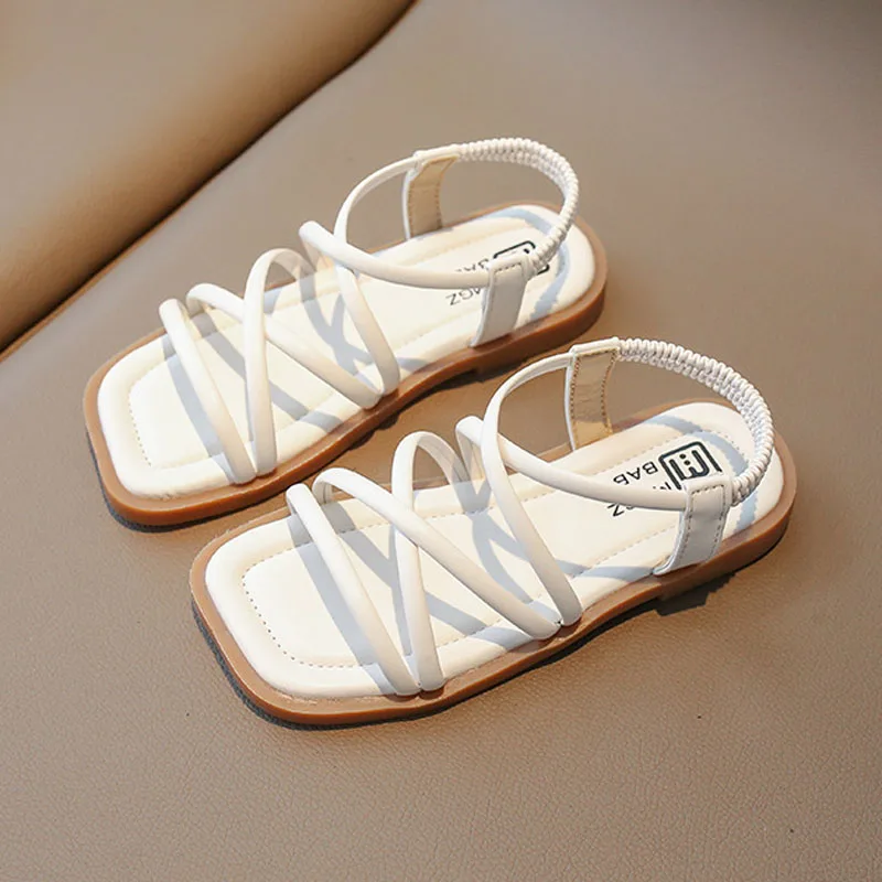 

Black White Girls Sandals Children Summer Slip On Cross Strap Gladiator Sandals Fashion Girls Beach Shoes Size 26-36 CSH1590