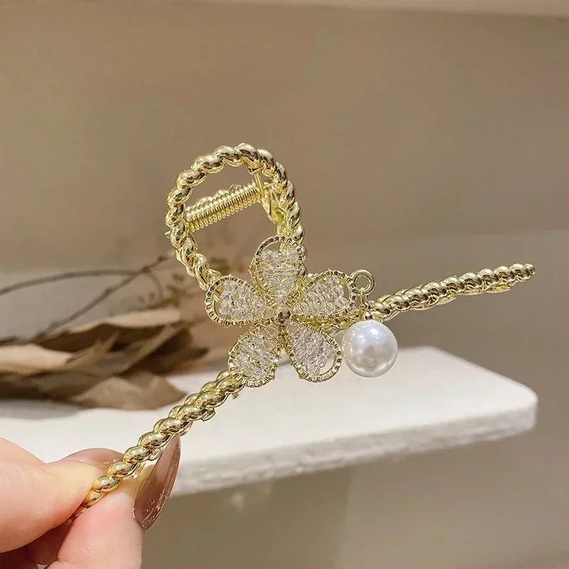 

Women Fashion Gifts Korean Elegant Metal Flower Hair Clip Back Spoon Elegant Grab Shark Clip Hairpin Clip Headwear Accessories