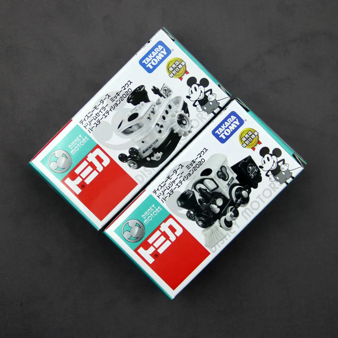 TAKARA TOMY Dream Tomica No.181 Disney Motors Dream Sailor Mickey Mouse Steamboat Alloy Diecast Toy Rotatable Paddle Mini Vessel