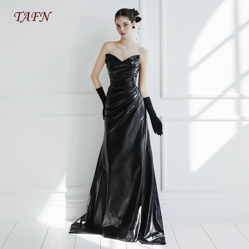 

TAFN A-line Cool Leather Reception Dresses Strapless V-Neck Wedding Shooting Dresses Elegant Bridal Gown Gorgeous Party Gown