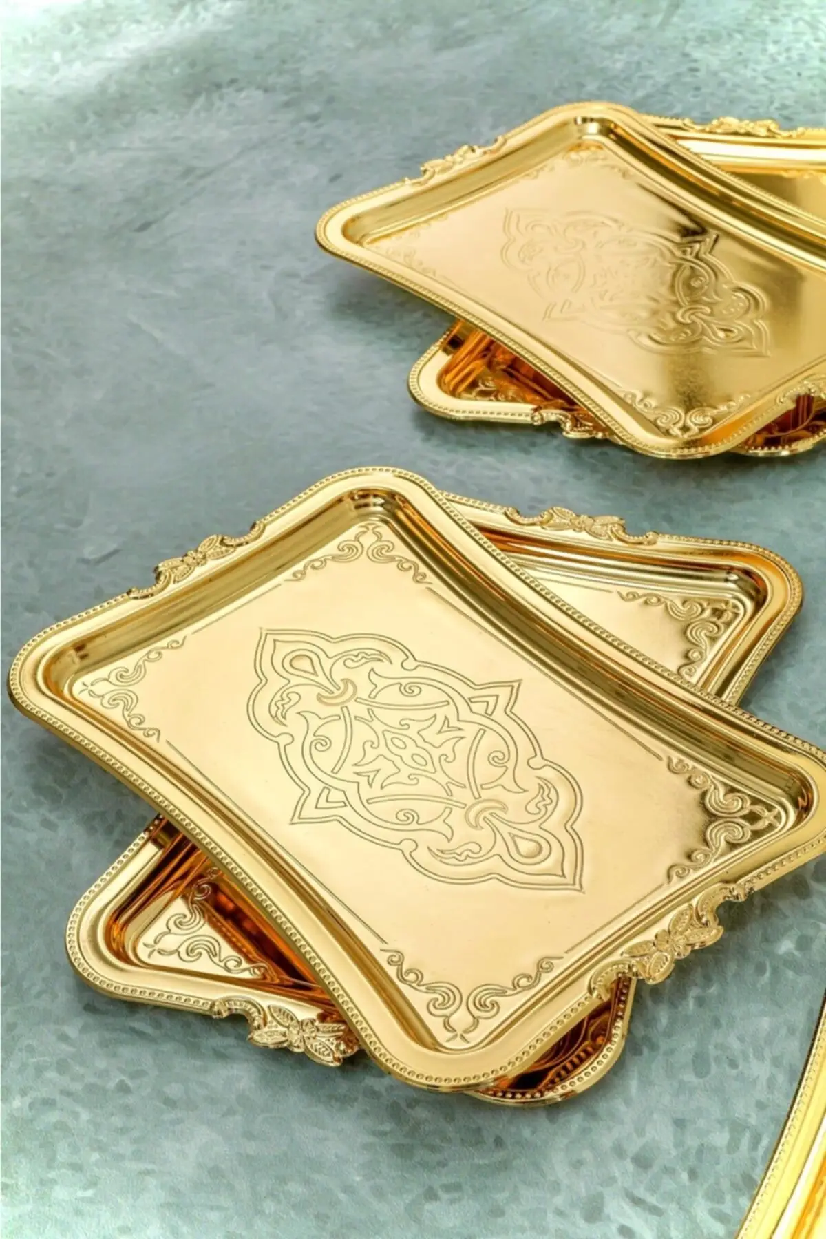 

Disposable coffee serving tray stainless Metal groom and promise tray not tarnish coating Gold luxury 2022 tray Tea tray