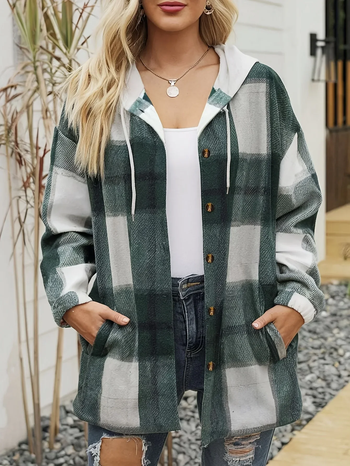 

Plus Size 1XL-5XL Women's Casual Button Long Sleeved Plaid Jacket Women Fashion Plaid Printed Shirt