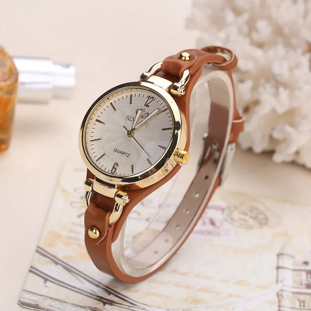 2024 New Women Casual Watches Round Dial Rivet PU Leather Strap Wristwatch Ladies Analog Quartz Watch Gift Reloj Ladies Watch