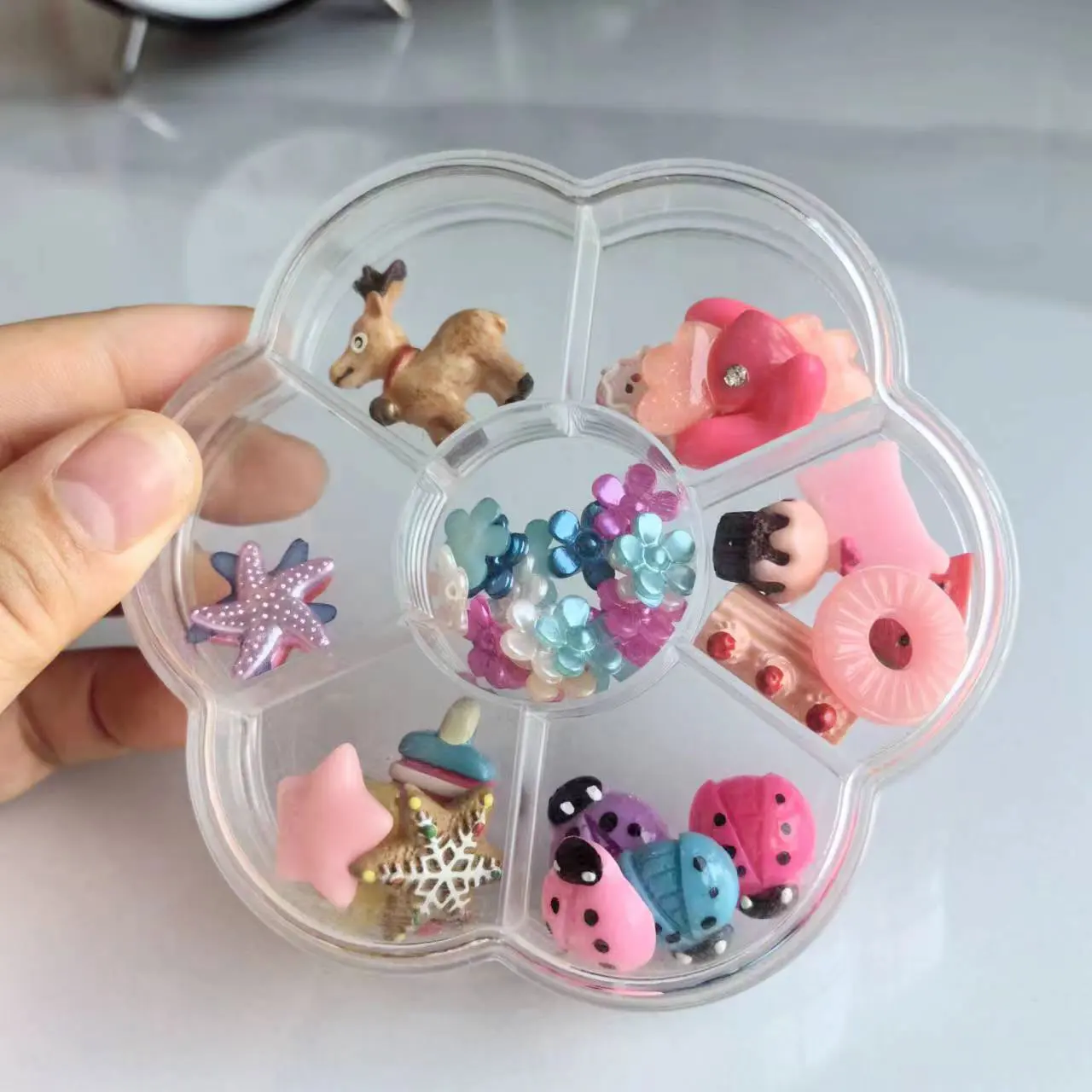 Flower Shape Clear Plastic Beads Charms Display Box Storage Case 7 Grids Small Items Sorting Container Practical Organizer