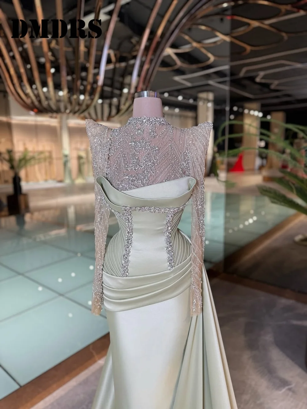

Formal Long-Sleeve Evening Dress Exquisite A-Line Crystal Party Gown Glamorous Round-Neck Satin فساتين سهره نسائيه فخمة براندات