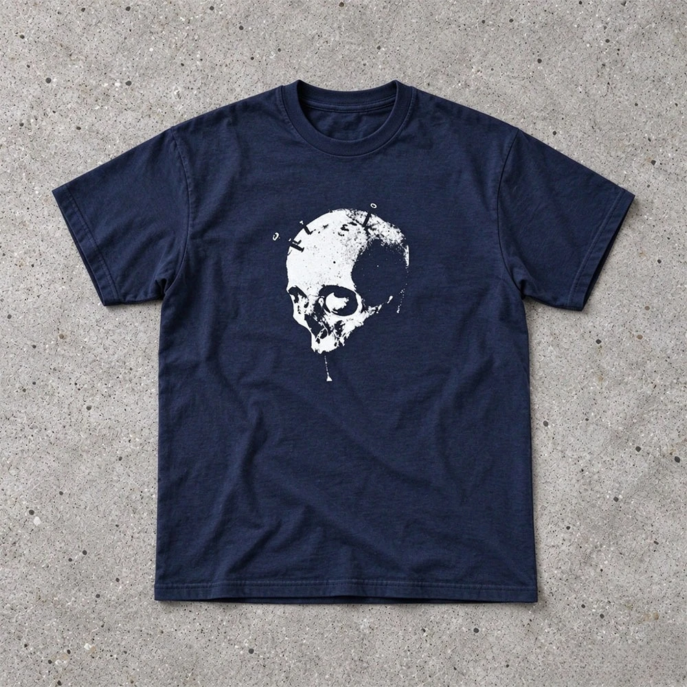 New Arrival: T-shirt with skull print, gothic style, Y2K Harajuku style, retro millennial-era fashion T-shirt, loose fit, unisex