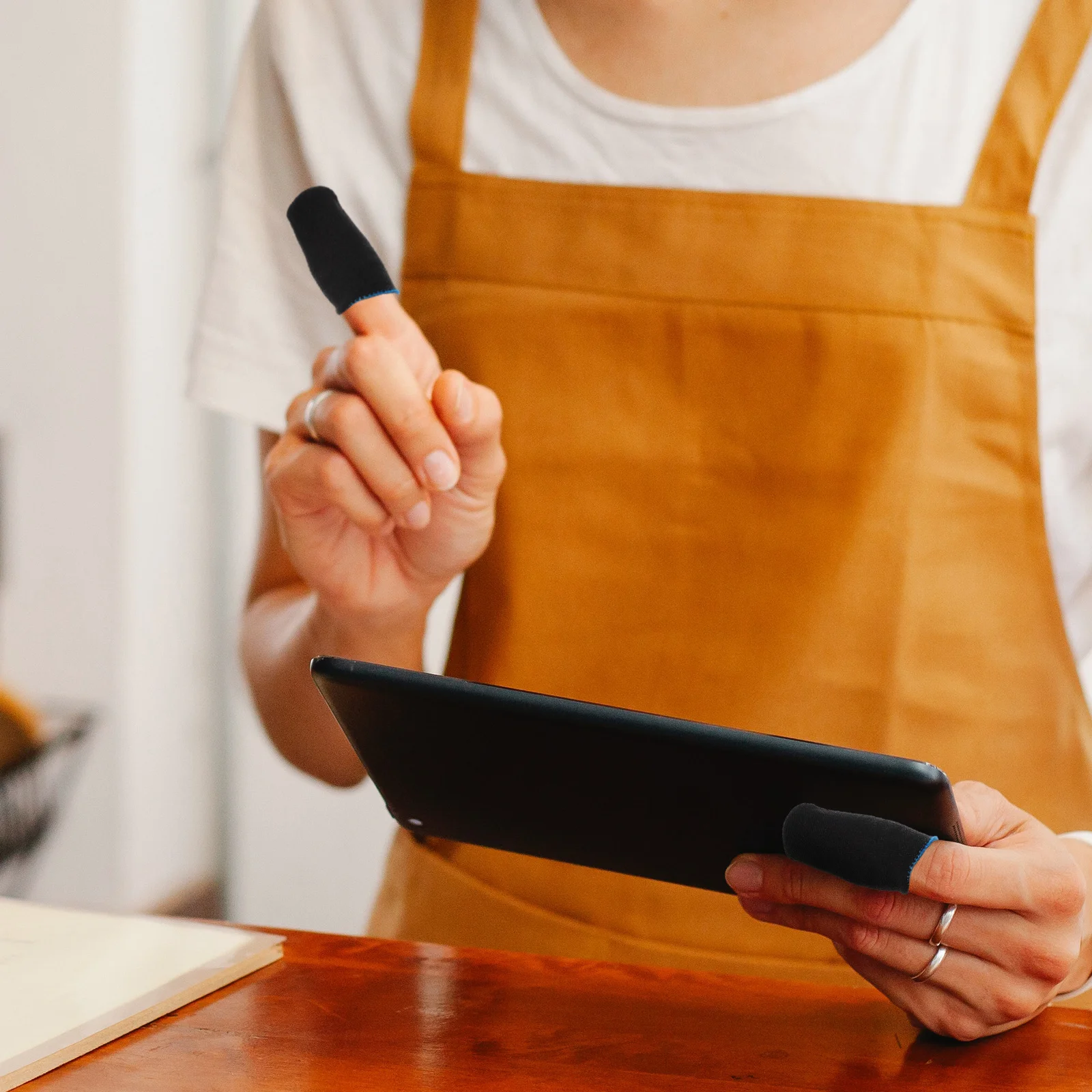 10 Pasang Sarung Jari Anti Selip untuk Layar Sentuh Meningkatkan Sensasi Bermain Hindari Kesalahan Operasional Sarung Jari Praktis untuk Bermain Game