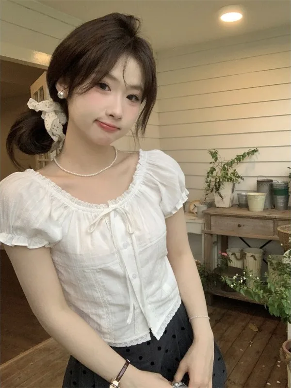 เสื้อลูกไม้ฝรั่งเศสหรือเสื้อสเว่ดีไซน์ฟองสีขาวหรือเสื้อผ้าฝ้ายระบายอากาศได้ดีผ้ากอซกลมกระดุมด้านหน้า