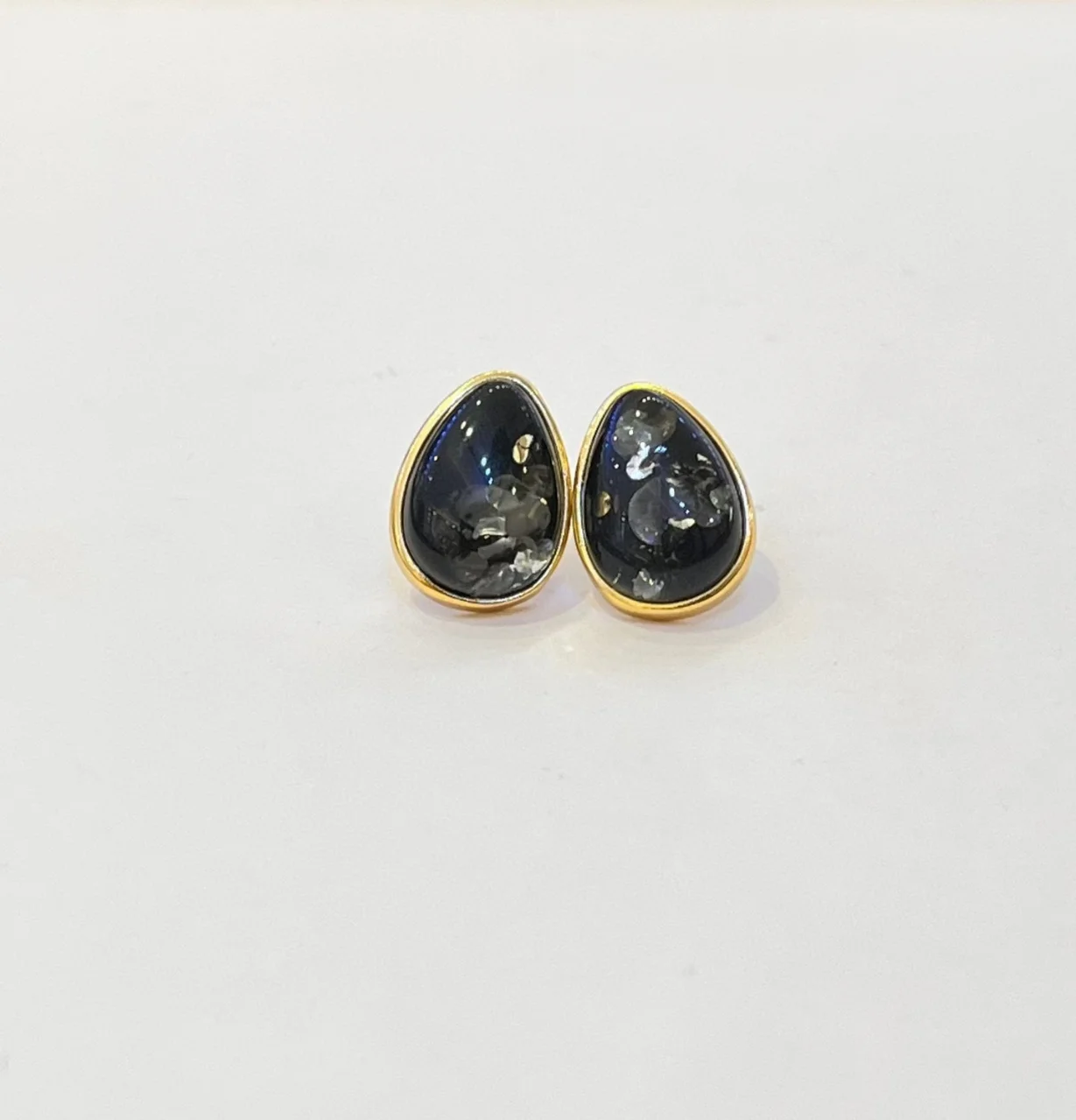 

Certificated 925 Silver Set Natural Green Amber Teardrop Ear Stud Unisex Baltic Amber Geometric Fine Jewelry Free Dropshipping