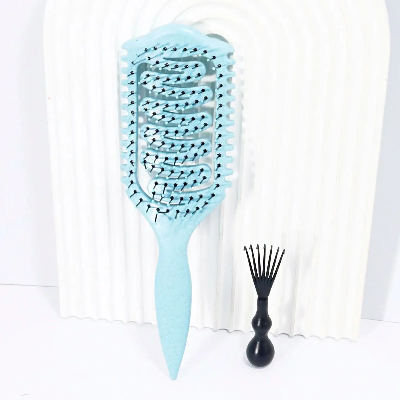 2-Piece Hair Styling Brushes with Cleaning Claws
