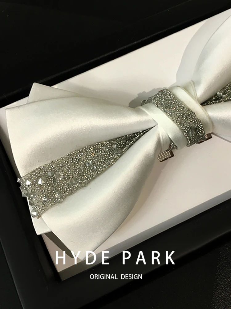 

Flash diamond original high luxury wedding ceremony heavy industry dinner host master temperament groom white bow tie man