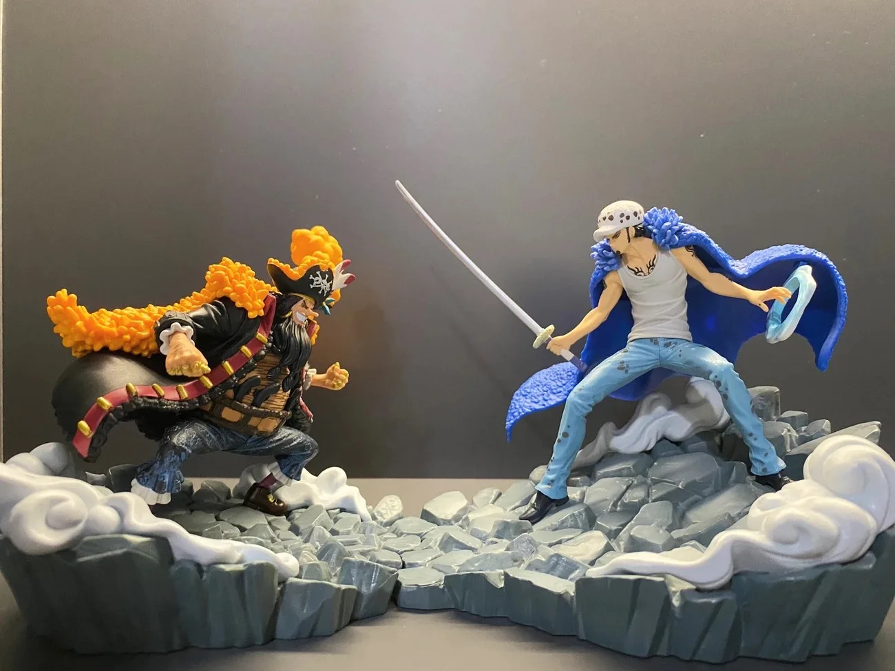 Bandai Banpresto Echt Anime EEN STUK Trafalgar D Water Law VS Marshall D Teach PVC Action Figure Model Collectible Toy Gife