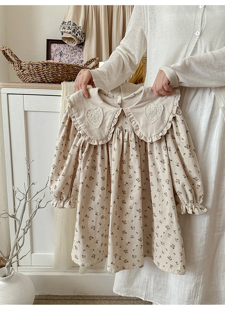 

Autumn Long Sleeve Vintage Clothes Baby Girl One-Piece Floral Dress Big Doll Collar Khaki Vestidos Elegant Casaul Dresses Loose