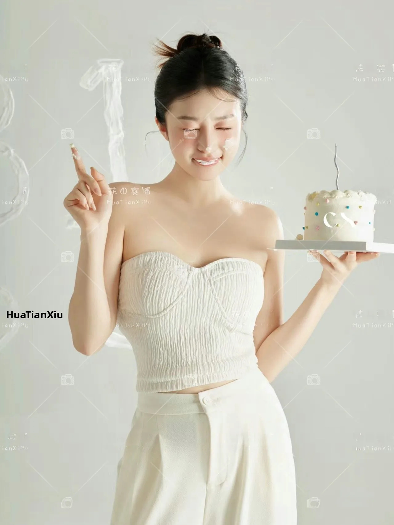 

New Studio Photography Theme Korean Style Simple Atmosphere Birthday Party Portrait Photography Clothing Spring 2024