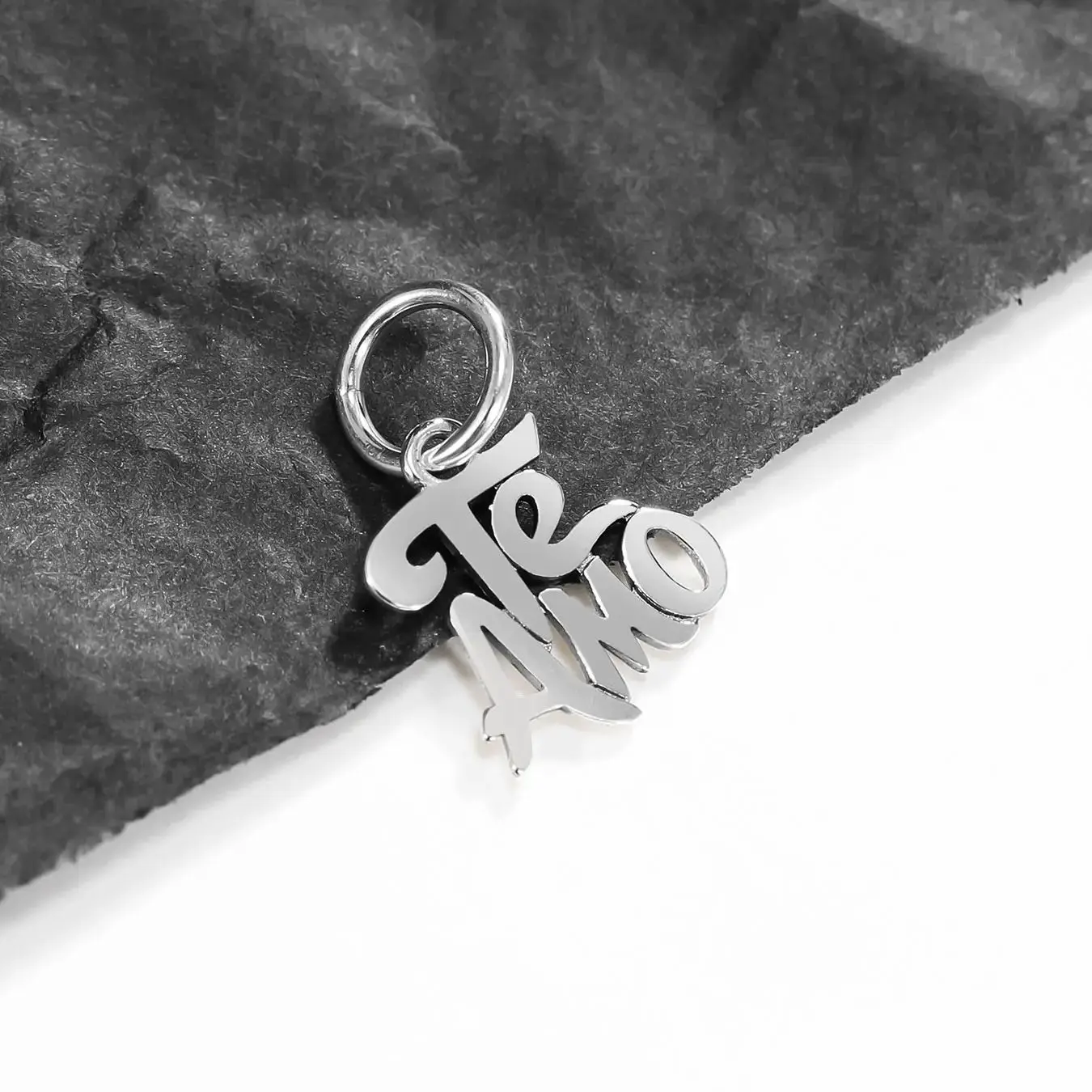 

DJ125 genuine 925 sterling silver fashionable and exquisite keychain accessory "I love you" pendant