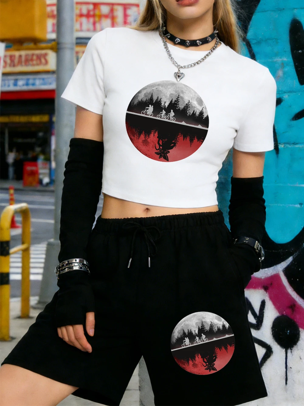 

Летний комплект для женщин: укороченный топ с принтом велосипедистов и шорты-бриджи, мягкие облегающие футболки с круглым вырезом и высокой эластичностью