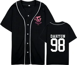 Kpop半袖野球ジャージー、jiyho、chaedyoung、sana、dahyun、jeongy染色on、tzuyu、mina、nayon、momo、グラフィックTシャツ、2つのマージ