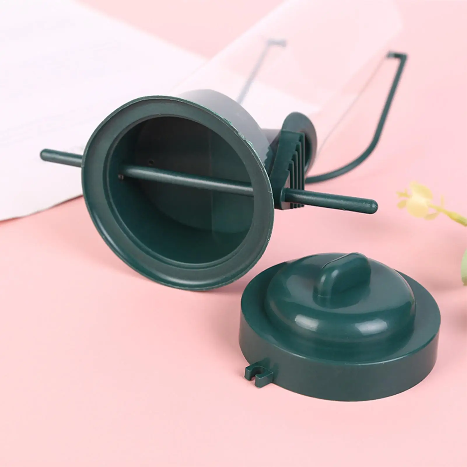 Thumbnail 4 - #24 Trending Squirrel Feeders Right Now