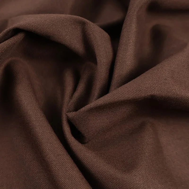 

Новая эластичная ткань для мужского и женского профессионального повседневного ношения.