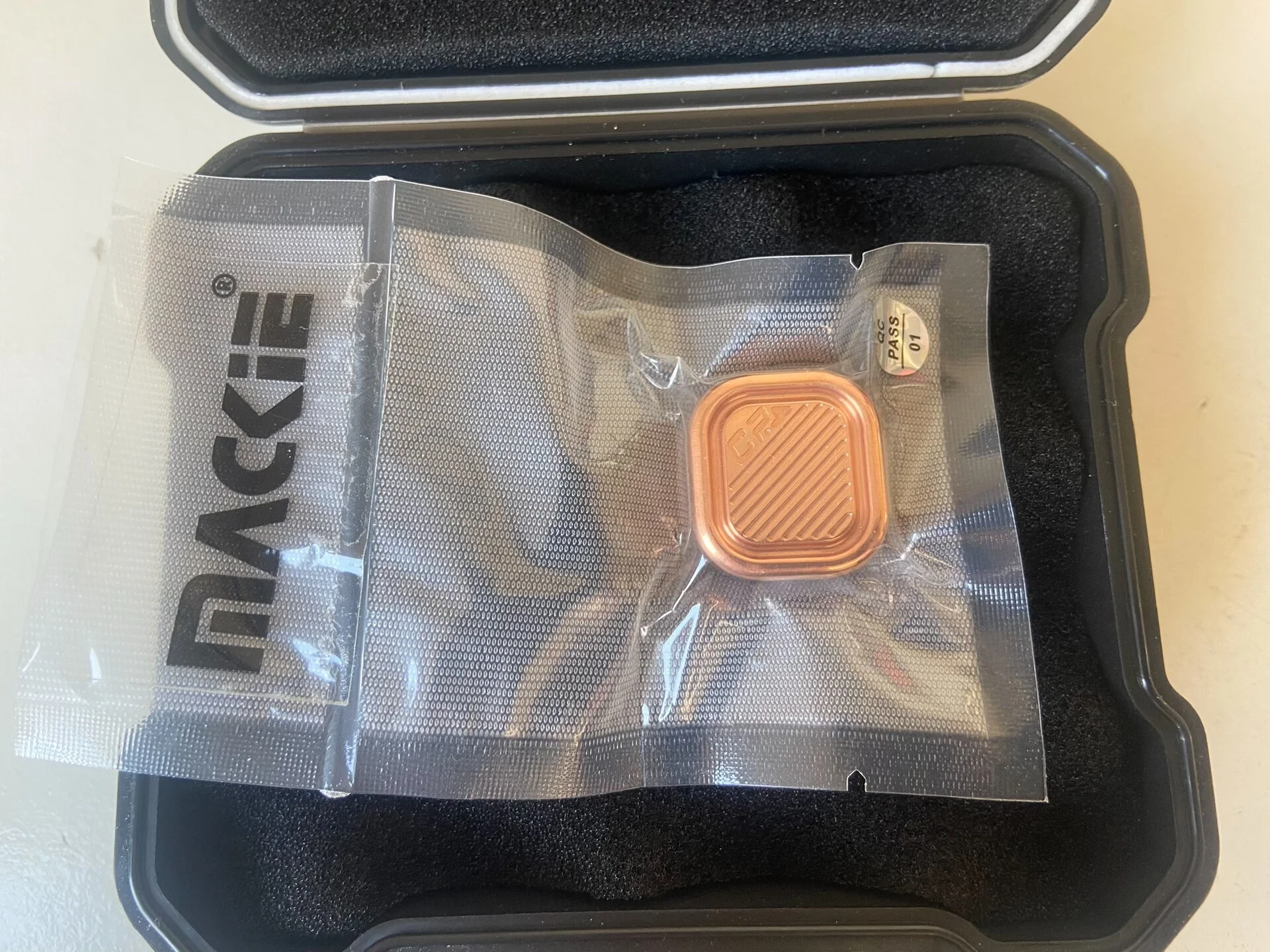 Used edc MACKIE CP3 NANO Purple Copper Polishing Edition decompression toy
