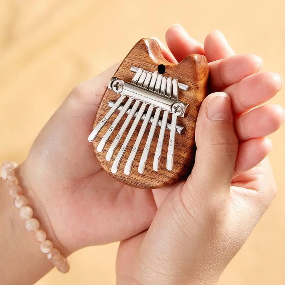 8 ton Mini Kalimba kciuk fortepian drewniany mały Instrument muzyczny do noszenia wisiorek prezent palec fortepian dla dorosłych dzieci A1I5