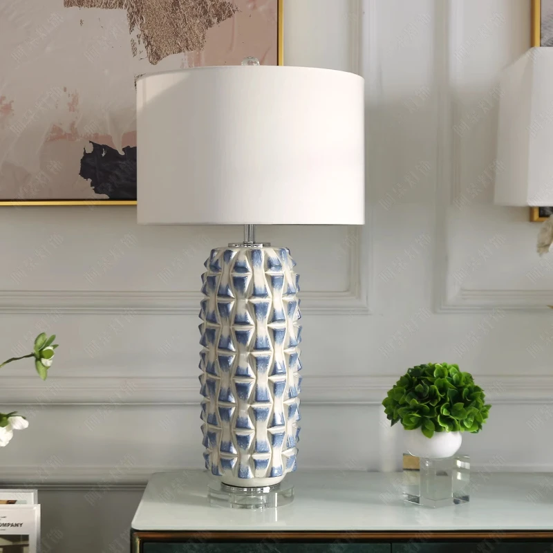 Modern Personality Luxury Table Lamps Fabric Lampshade Living Room Bedroom Bedside Villa Decoration American Ceramic Desk Lights