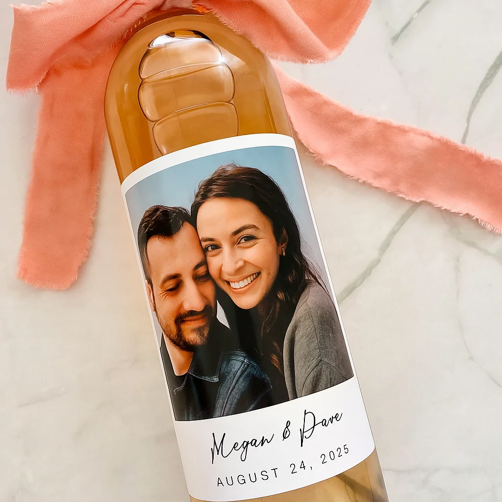 Etiqueta de vino con foto personalizada, etiqueta de vino para pareja recién comprometida, pegatinas de vino para 21 y 30 cumpleaños, regalo de aniversario de boda personalizado