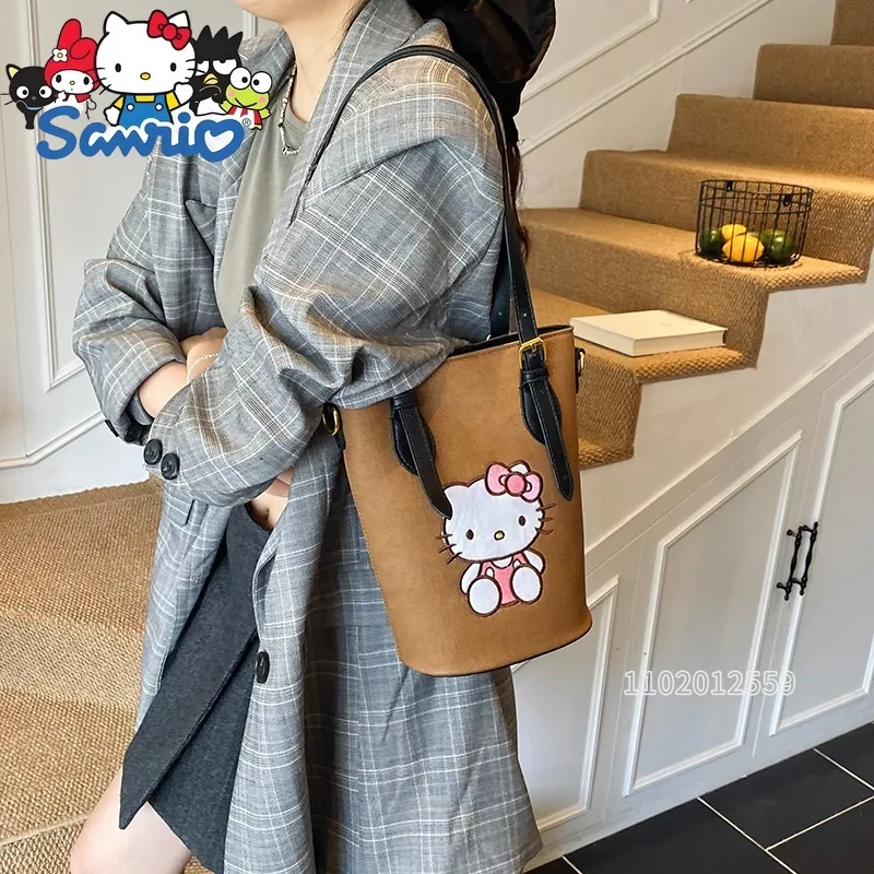  Hello Kitty New Women's Shoulder Bag Luxury Brand Cartoon Fashion Women's Shoulder Bag Large Capacity Casual Women's Bag