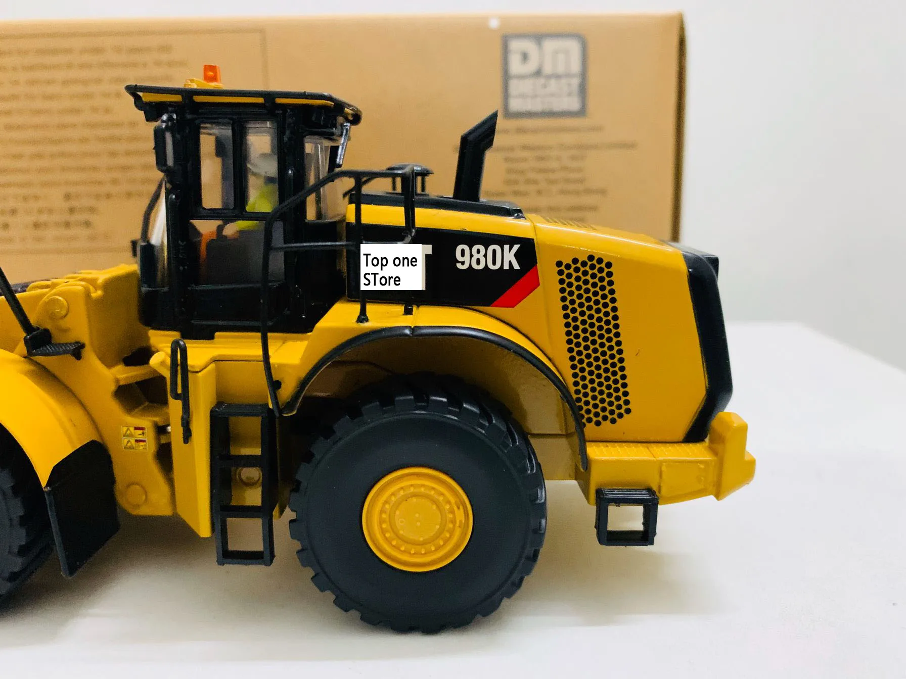 DM 980K Wheel Loader-Rock Configuration 1/50 Scale By Diecast Masters 85296 Gift New in Box