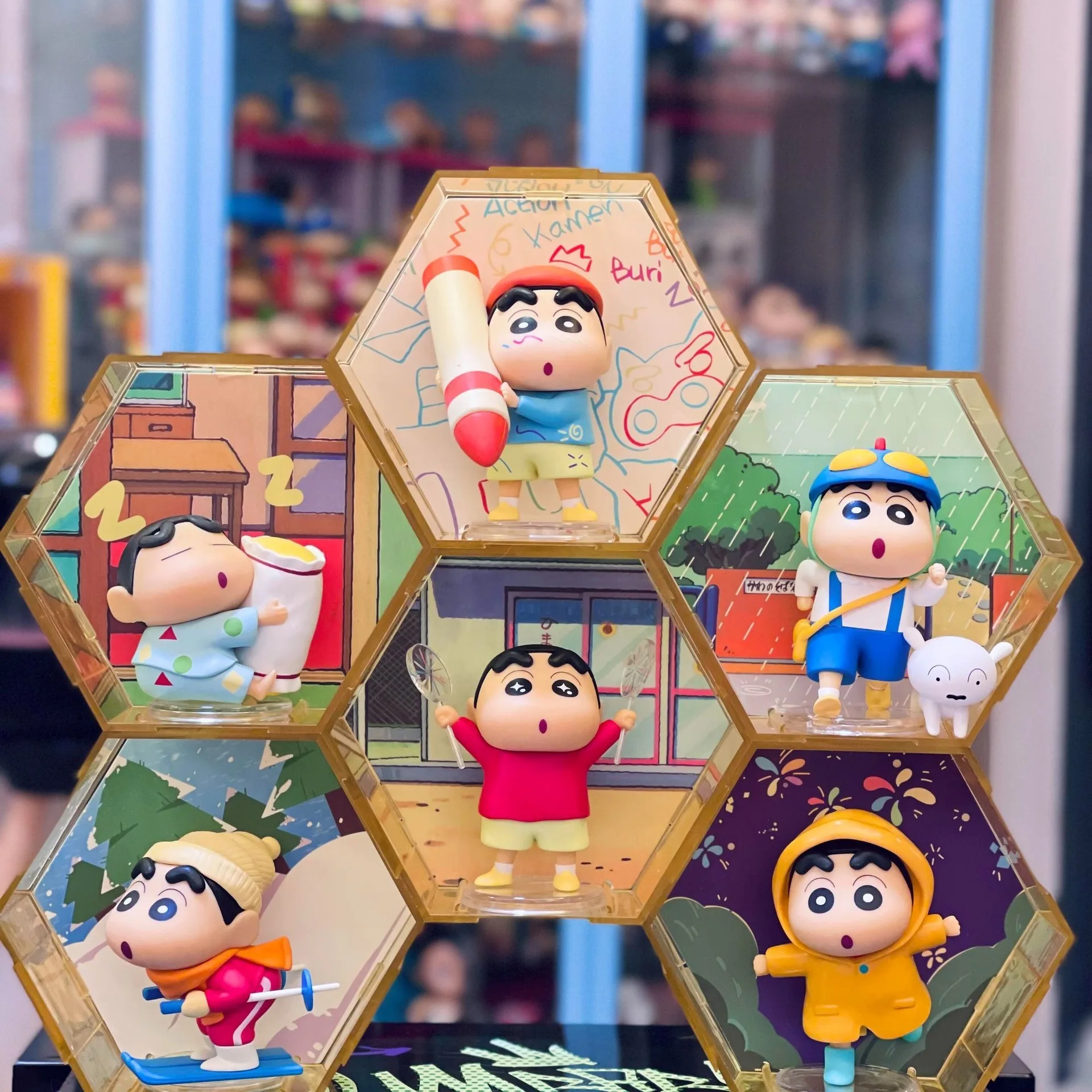 6PCS 2025 New Genuine Crayon Shin Chan Fun 666 Series Ornament Creative Handmade Doll TOYS Gift