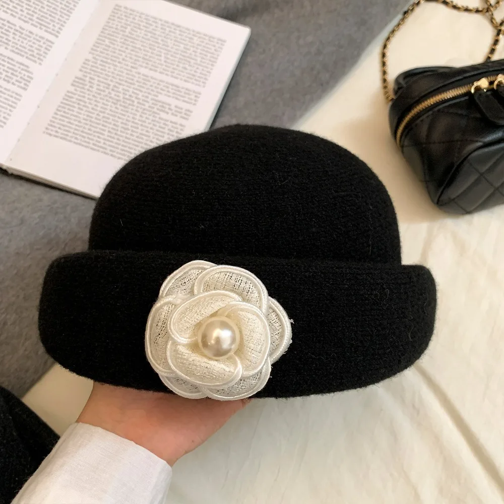

Retro Bow Hepburn Style Topper Hat Pearl Camellia Flower Women Formal hat British Style Pure Color Wool Fisherman Hat Travel