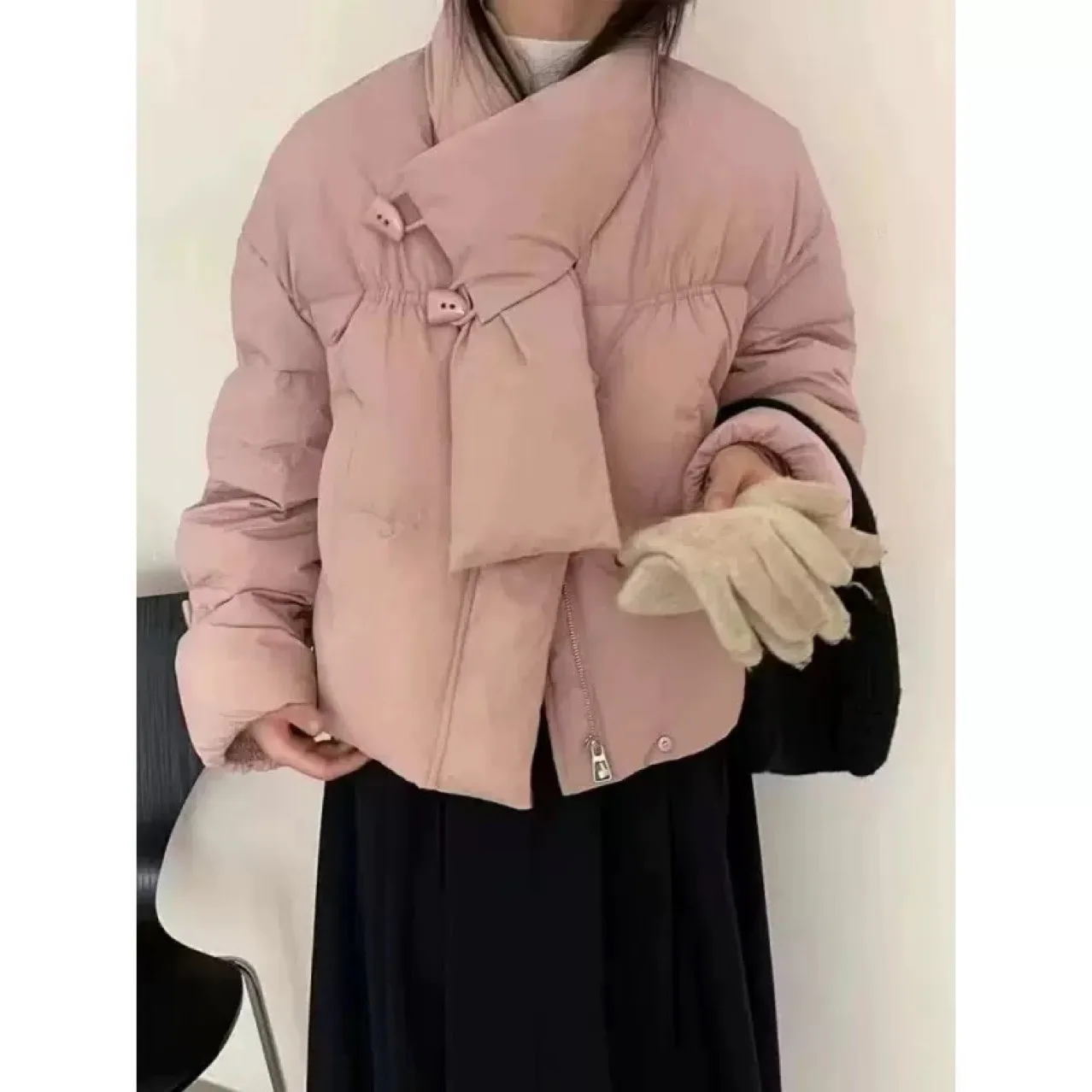 

2025 зимние новые модные женские однотонные повседневные модные простые базовые свободные стеганые куртки с круглым вырезом и длинными рукавами, женские пальто