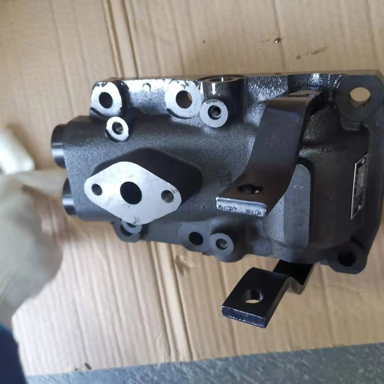 Gold seller 154-40-00082 Steering Control Valve 154-40-00082 for D85-21 D155 Bulldozer Spare Parts